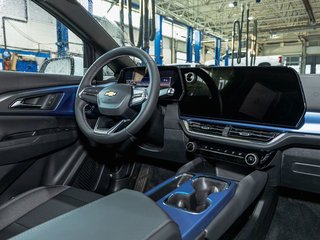 Chevrolet Equinox EV  2026 à St-Jérôme, Québec - 27 - w320h240px