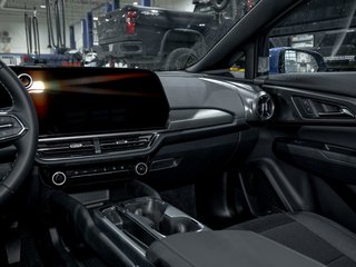 Chevrolet Equinox EV  2026 à St-Jérôme, Québec - 19 - w320h240px