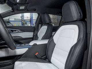 2026 Chevrolet Equinox EV in St-Jérôme, Quebec - 11 - w320h240px
