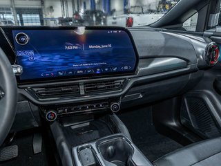 Chevrolet Equinox EV  2026 à St-Jérôme, Québec - 19 - w320h240px