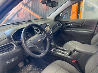 Chevrolet Equinox  2018 à St-Jérôme, Québec - 4 - w320h240px