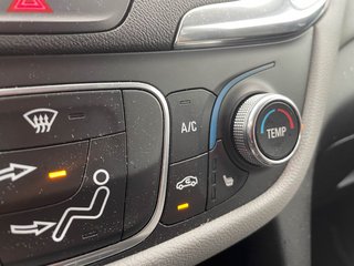 Chevrolet Equinox  2020 à St-Jérôme, Québec - 14 - w320h240px