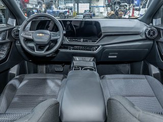 Chevrolet Equinox  2027 à St-Jérôme, Québec - 2 - w320h240px
