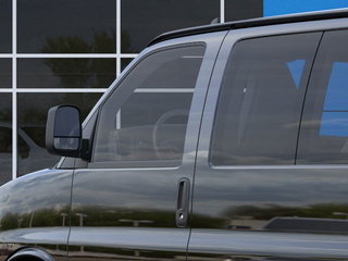 2025 Chevrolet Express Passenger 3500 in St-Jérôme, Quebec - 12 - w320h240px