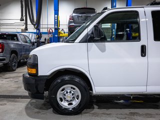 Chevrolet Express Passenger  2025 à St-Jérôme, Québec - 27 - w320h240px