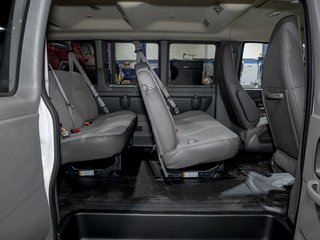 Chevrolet Express Passenger  2025 à St-Jérôme, Québec - 22 - w320h240px