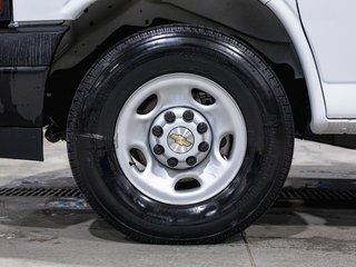 Chevrolet Express Passenger  2025 à St-Jérôme, Québec - 28 - w320h240px