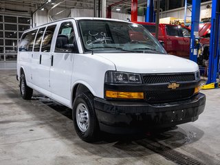 Chevrolet Express Passenger  2025 à St-Jérôme, Québec - 9 - w320h240px