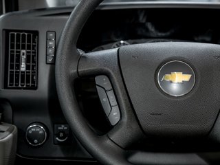 Chevrolet Express Passenger  2025 à St-Jérôme, Québec - 13 - w320h240px