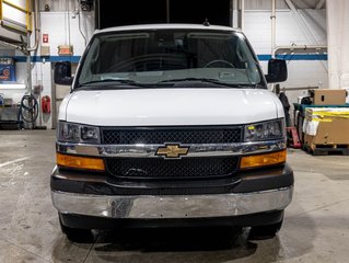 2025 Chevrolet Express Passenger in St-Jérôme, Quebec - 2 - w320h240px