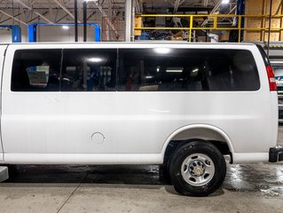 2025 Chevrolet Express Passenger in St-Jérôme, Quebec - 25 - w320h240px