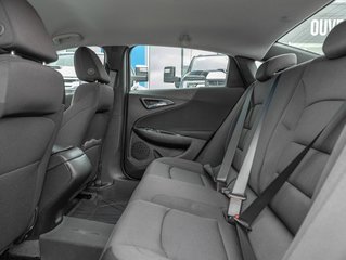 2023 Chevrolet Malibu in St-Jérôme, Quebec - 24 - w320h240px