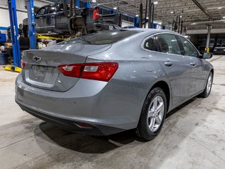 Chevrolet Malibu  2024 à St-Jérôme, Québec - 8 - w320h240px