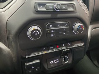 Chevrolet Silverado 1500  2022 à St-Jérôme, Québec - 13 - w320h240px