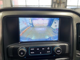 2018 Chevrolet Silverado 1500 in St-Jérôme, Quebec - 16 - w320h240px