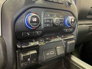 Chevrolet Silverado 1500  2019 à St-Jérôme, Québec - 12 - w320h240px