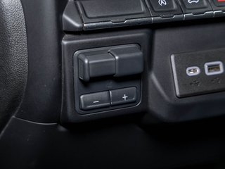 2020 Chevrolet Silverado 1500 in St-Jérôme, Quebec - 22 - w320h240px