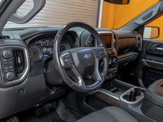 2021 Chevrolet Silverado 1500 in St-Jérôme, Quebec - 2 - w320h240px