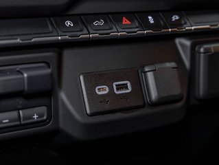 2021 Chevrolet Silverado 1500 in St-Jérôme, Quebec - 20 - w320h240px