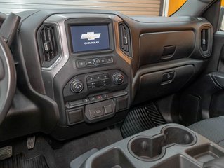 2021 Chevrolet Silverado 1500 in St-Jérôme, Quebec - 17 - w320h240px