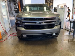 2021 Chevrolet Silverado 1500 in St-Jérôme, Quebec - 4 - w320h240px