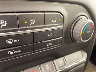 2022 Chevrolet Silverado 1500 in St-Jérôme, Quebec - 12 - w320h240px