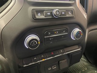 Chevrolet Silverado 1500  2022 à St-Jérôme, Québec - 13 - w320h240px