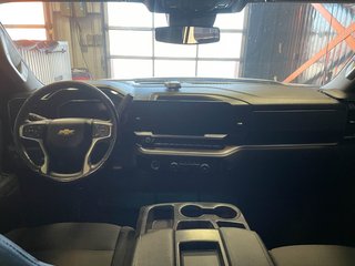 Chevrolet Silverado 1500  2022 à St-Jérôme, Québec - 12 - w320h240px