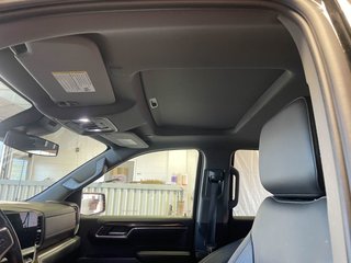2022 Chevrolet Silverado 1500 in St-Jérôme, Quebec - 3 - w320h240px