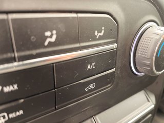 2023 Chevrolet Silverado 1500 in St-Jérôme, Quebec - 13 - w320h240px