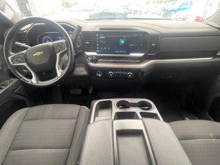 Chevrolet Silverado 1500  2023 à St-Jérôme, Québec - 12 - w320h240px