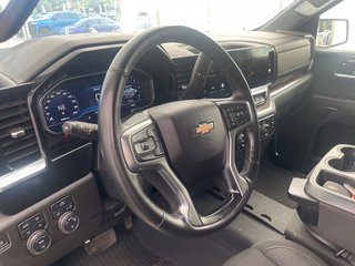 Chevrolet Silverado 1500  2023 à St-Jérôme, Québec - 3 - w320h240px