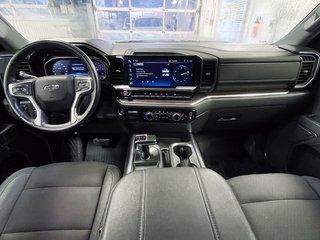 Chevrolet Silverado 1500  2023 à St-Jérôme, Québec - 12 - w320h240px