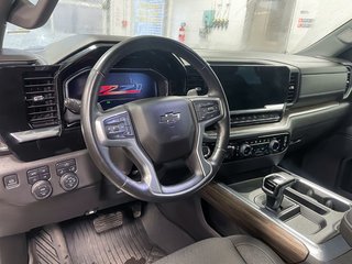 Chevrolet Silverado 1500  2023 à St-Jérôme, Québec - 4 - w320h240px