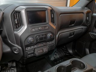 2023 Chevrolet Silverado 1500 in St-Jérôme, Quebec - 17 - w320h240px