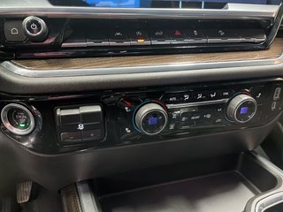 Chevrolet Silverado 1500  2023 à St-Jérôme, Québec - 13 - w320h240px