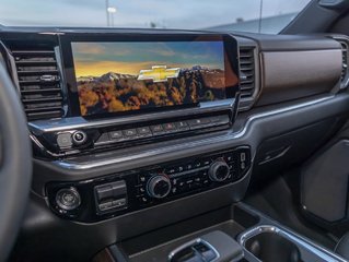 2024 Chevrolet Silverado 1500 in St-Jérôme, Quebec - 25 - w320h240px