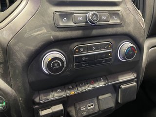 2024 Chevrolet Silverado 1500 in St-Jérôme, Quebec - 13 - w320h240px