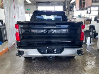 Chevrolet Silverado 1500  2024 à St-Jérôme, Québec - 8 - w320h240px