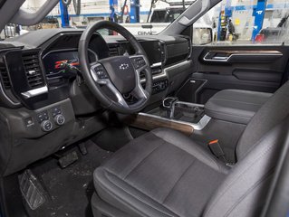 2025 Chevrolet Silverado 1500 in St-Jérôme, Quebec - 11 - w320h240px