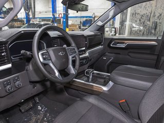 2025 Chevrolet Silverado 1500 in St-Jérôme, Quebec - 13 - w320h240px