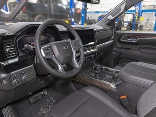 2025 Chevrolet Silverado 1500 in St-Jérôme, Quebec - 13 - w320h240px