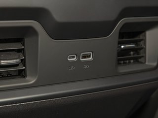 2025 Chevrolet Silverado 1500 in St-Jérôme, Quebec - 31 - w320h240px