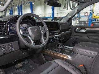 2025 Chevrolet Silverado 1500 in St-Jérôme, Quebec - 12 - w320h240px
