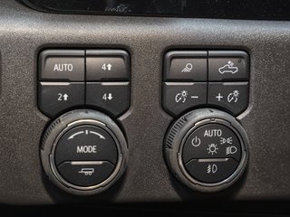 2025 Chevrolet Silverado 1500 in St-Jérôme, Quebec - 25 - w320h240px