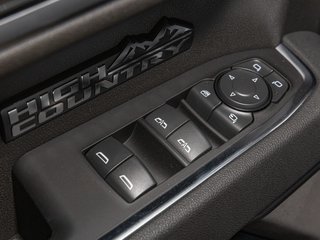 2025 Chevrolet Silverado 1500 in St-Jérôme, Quebec - 30 - w320h240px