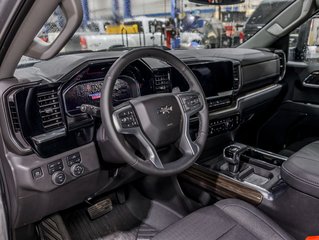 2025 Chevrolet Silverado 1500 in St-Jérôme, Quebec - 12 - w320h240px