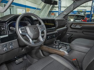 2025 Chevrolet Silverado 1500 in St-Jérôme, Quebec - 12 - w320h240px