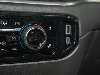 2025 Chevrolet Silverado 1500 in St-Jérôme, Quebec - 22 - w320h240px