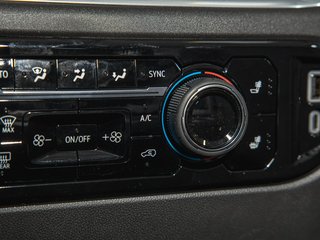 2025 Chevrolet Silverado 1500 in St-Jérôme, Quebec - 23 - w320h240px